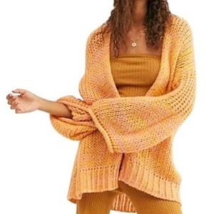 I’m all out of space! Everything must go soon! Reasonable offers welcome! Ty! :)